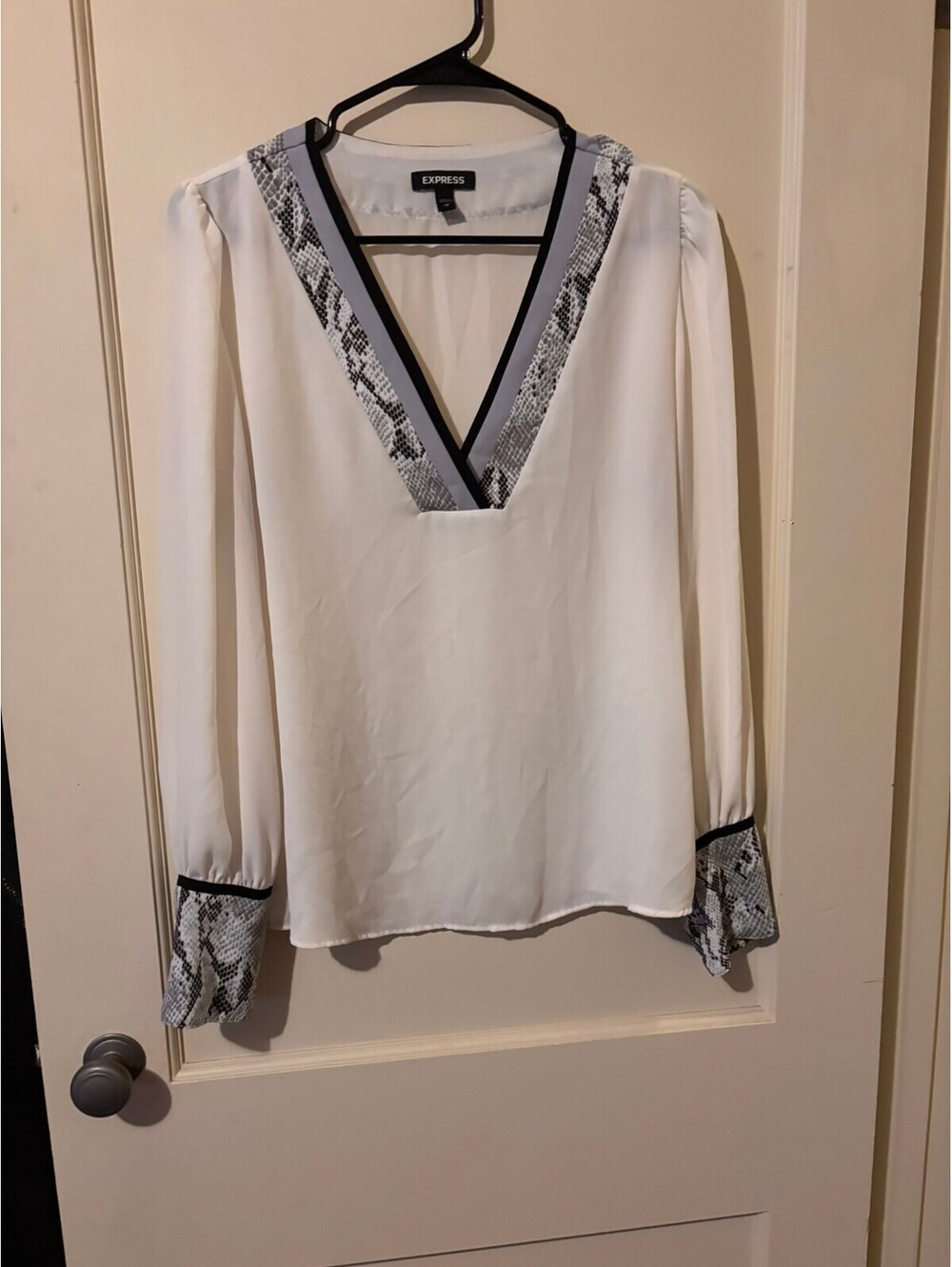 Express White Long Sleeve Blouse With Snakeskin Trim Medium
